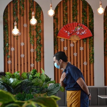 Kala Hotel Semarang Jomblang エクステリア 写真