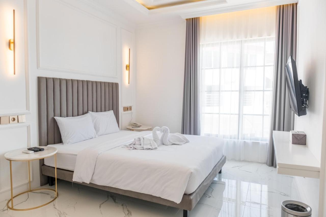 Kala Hotel Semarang Jomblang エクステリア 写真