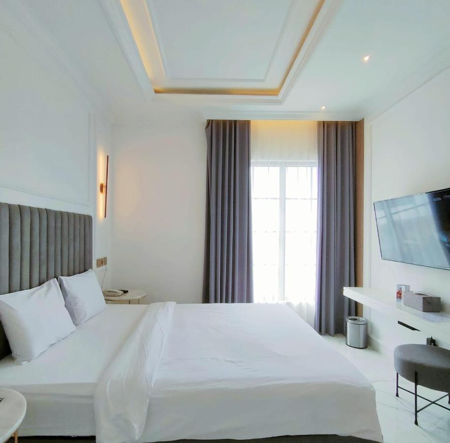 Kala Hotel Semarang Jomblang エクステリア 写真