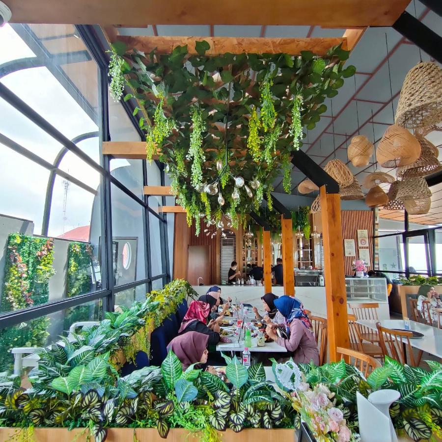 Kala Hotel Semarang Jomblang エクステリア 写真